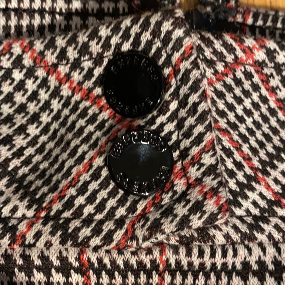 Express plaid mini skirt in red, white and black - Picture 7 of 12